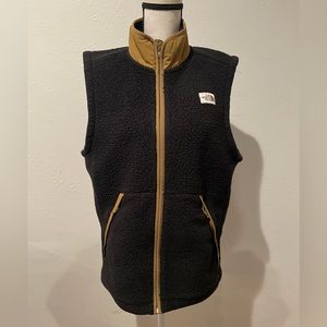 THE NORTH FACE Campshire Winter Fleece Lined Vest Blk M